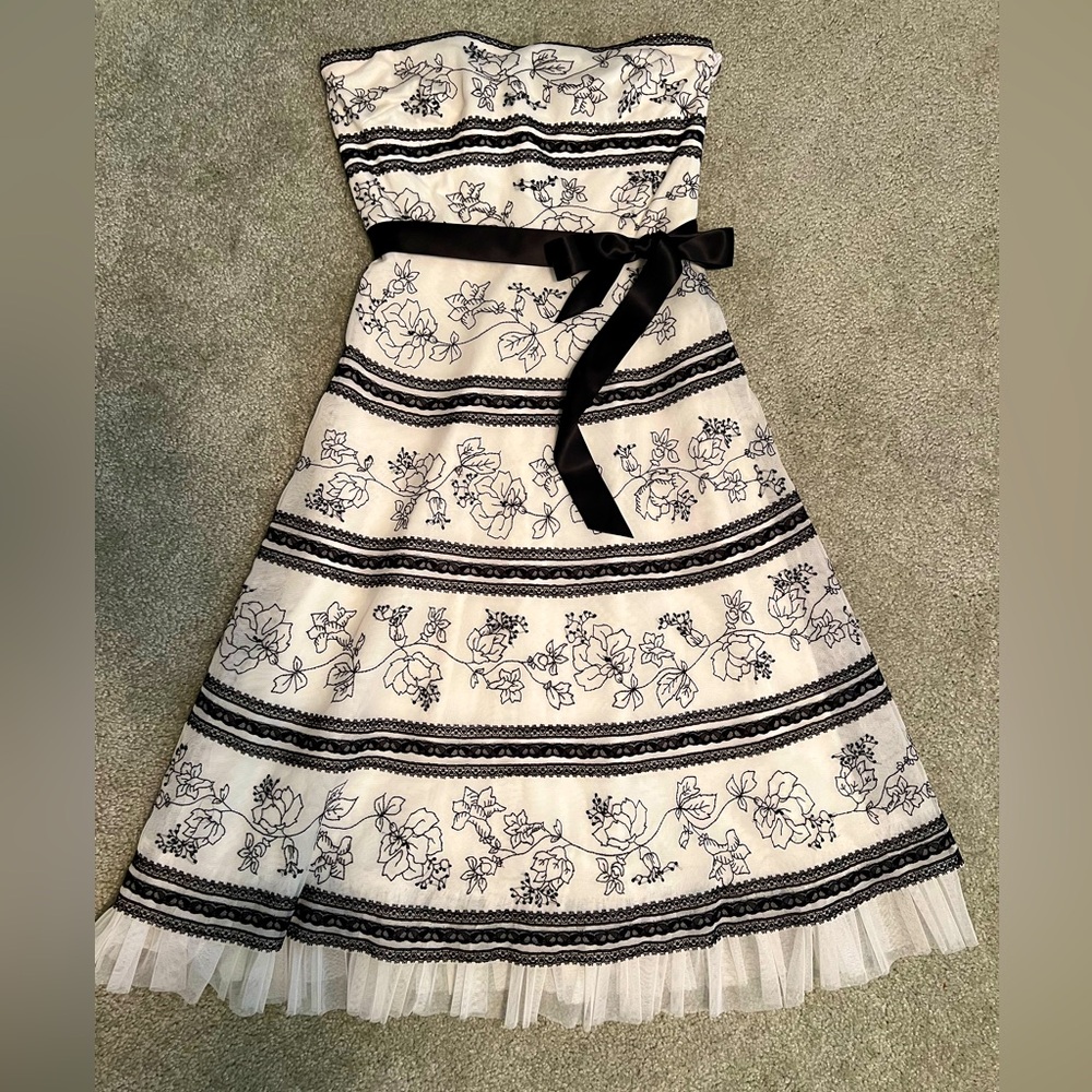 BCBG Strapless Dress Size 6